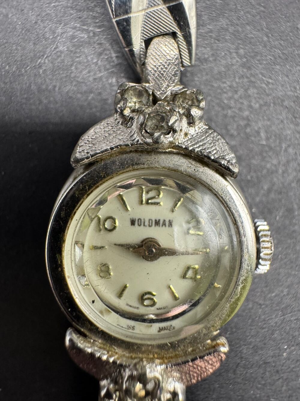 Vtg Woldman Classic Women's Wristwatch Rhinestone Silver Tone Swiss Made 16.6mm
